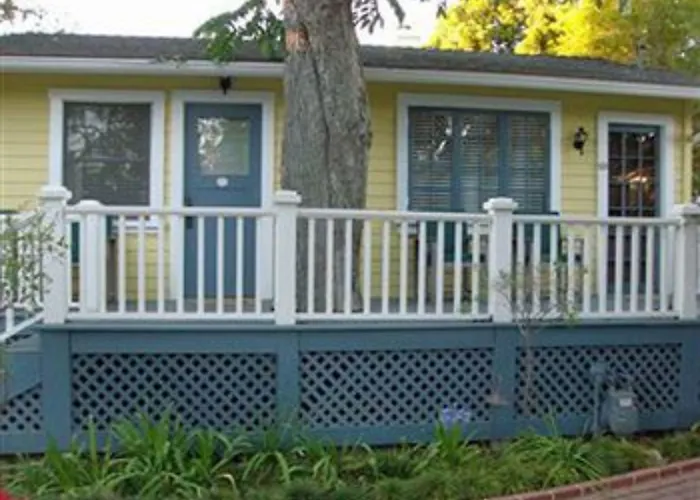 Secret Garden Inn & Cottages Santa Barbara